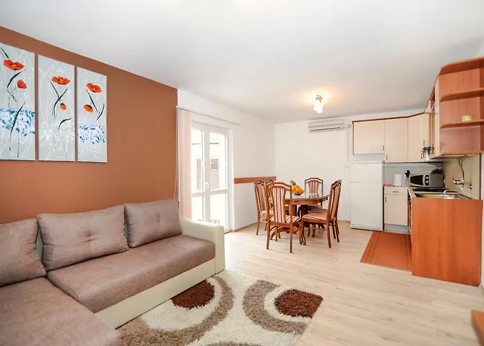 Apartment Orlovic Old Town